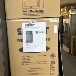 Summit Microwave And Refrigerator Combination With Allocator