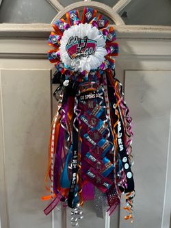 Spurs Spirit Mum Corsage Happy Birthday Mum , Graduation ,Prom ,Flowers For All Occasions