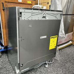 NEW Miele 24” Fully Integrated Dishwasher 