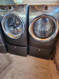 Electrolux steam washers and dryer electric 
