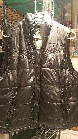Almost New... men's vest sz medium