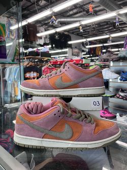 Nike SB Dunk Low Red Stardust