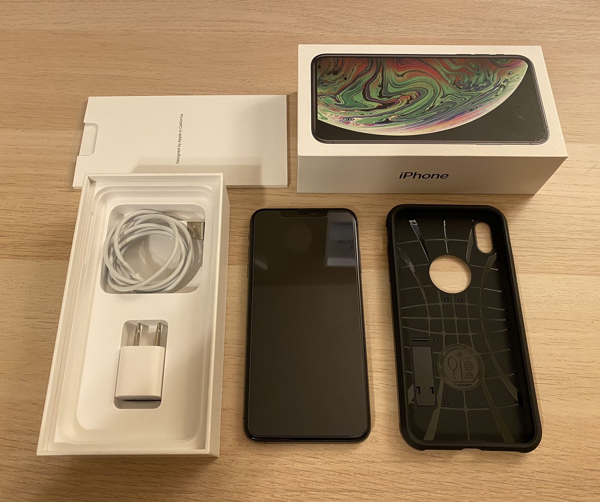 iPhone XS MAX 256Gb. Factory Unlocked. Excellent Condition.