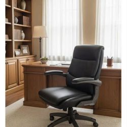 New Lazy Boy Office Chair In Box 