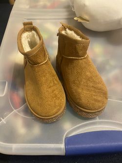 Toddler Girls Suede Boots Size 9-10