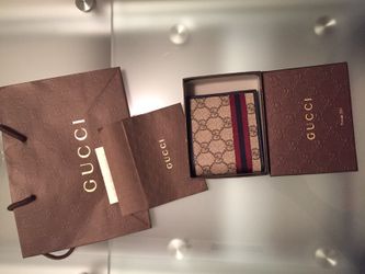 Brand new Gucci Wallet G&G 100 % origina
