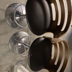 Bar Stools 