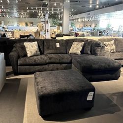 Grey 2pc Chaise Sectional Couch