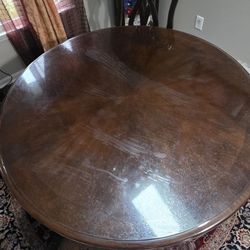 4 Chairs And Table