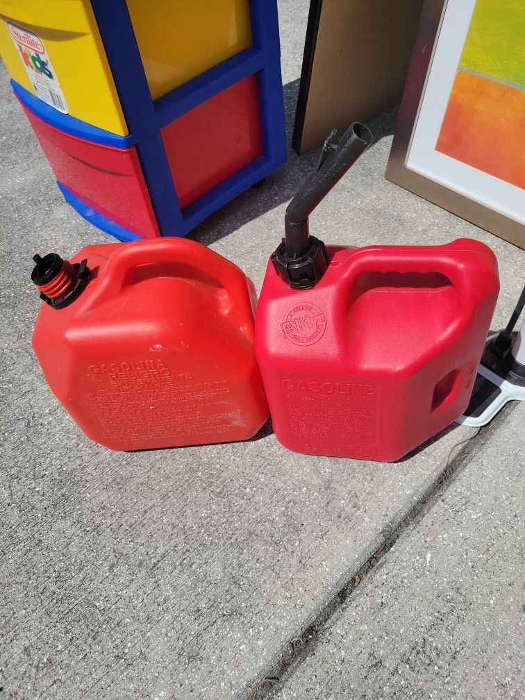 2 Gallons