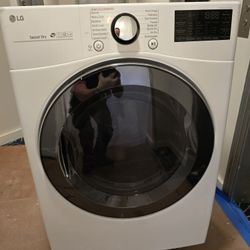 LG ELECTRIC DRYER  220 Volts
