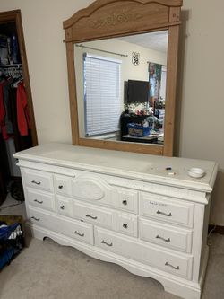 8 Drawer Stanley Furniture Dresser