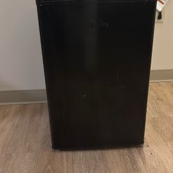 Hisense Mini Fridge 