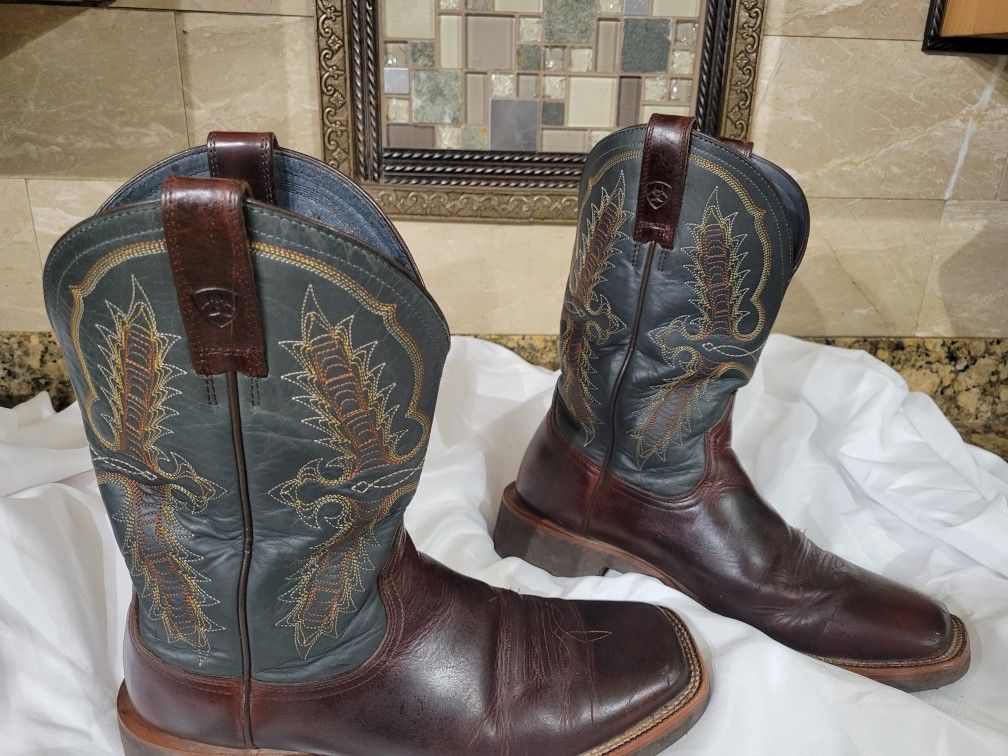 Ariat Leather Boots Mens Size 10 for Sale in San Antonio, TX OfferUp