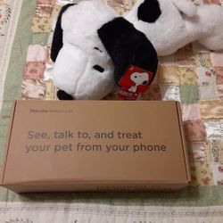 PETCUBE Bites 2 Lite Interacting WiFi Pet Monitoring Camera With Phone App And Treat Dispenser