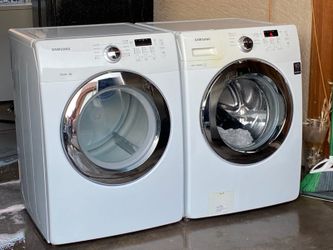 SAMSUNG WASHER AND GAS DRYER SET