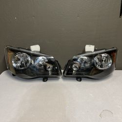 Dodge caravan/ Chrysler town & country headlight
