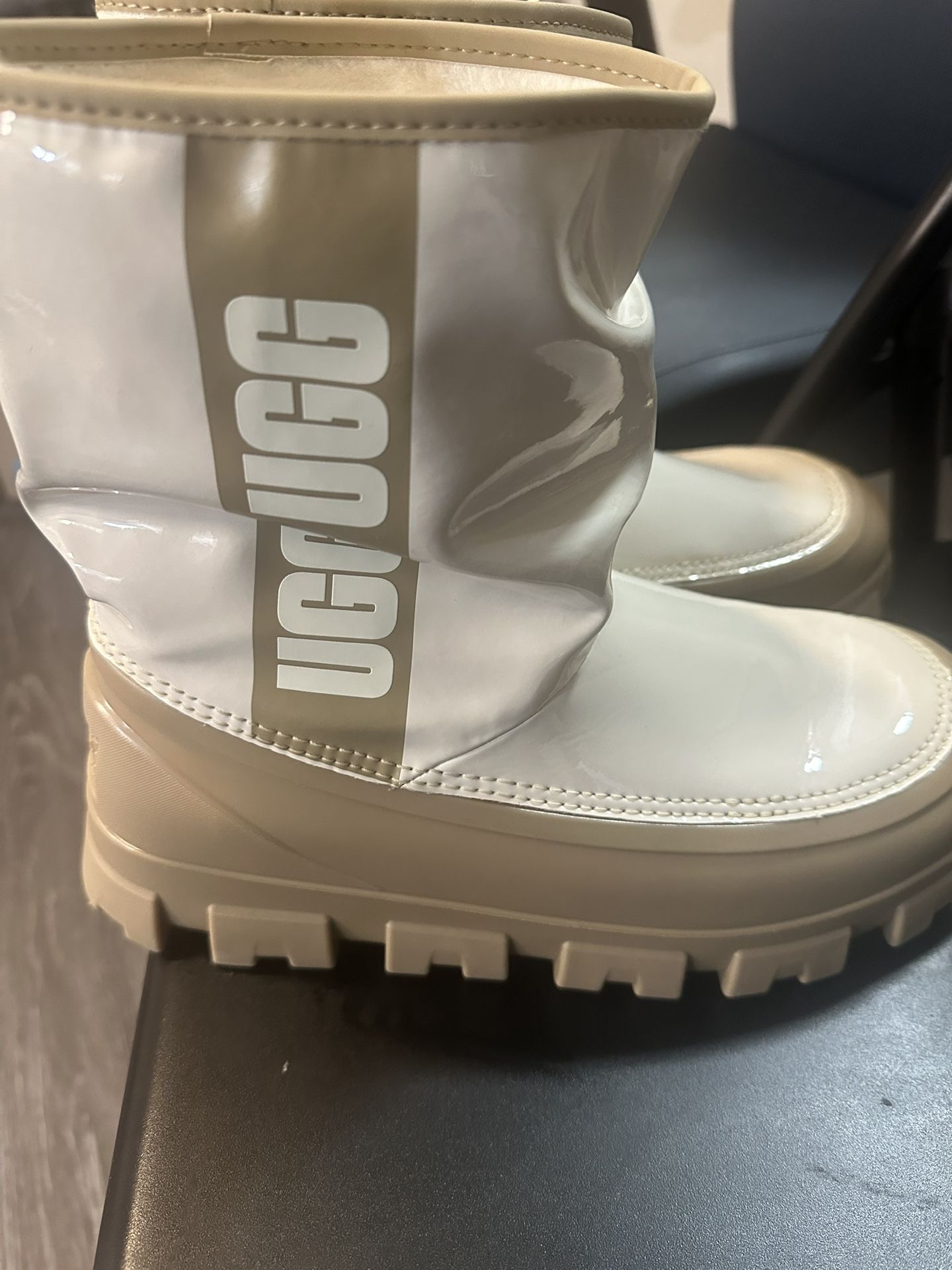 Size 9 Ugg Boots $160 Obo