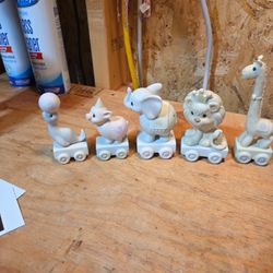 Precious Moments Figures Lot