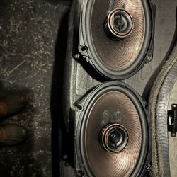Speakers 