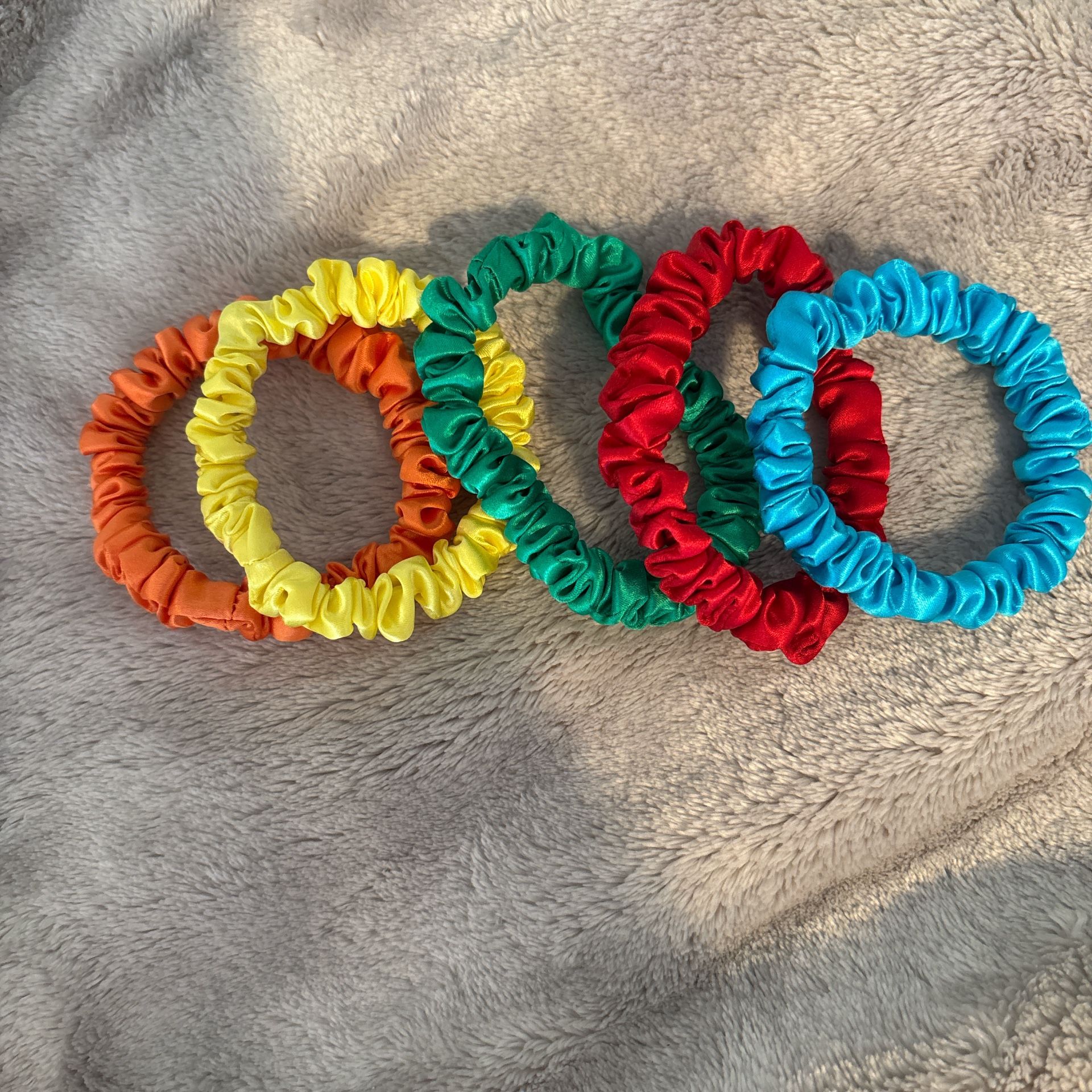 Brand New Skinny Scrunchie Colorful Set 