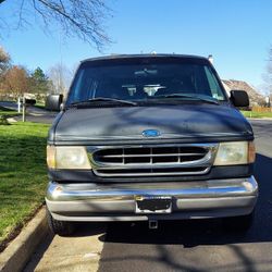 1996 Ford E-150