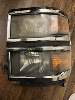 Silverado Left Side Headlight 2014/2015 