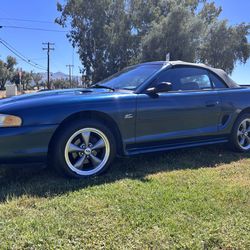 1995 Ford Mustang GT 5Speed Convertible!