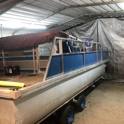 Pontoon 