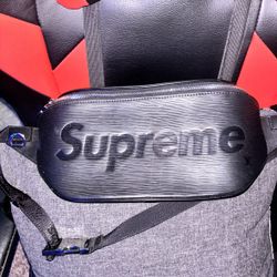 Supreme x Louis Vuitton Collab bum Bag