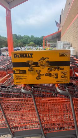 🚨 BRAND NEW & FACTORY SEALED – DEWALT 20V MAX XR 5-Tool Combo Kit 🚨