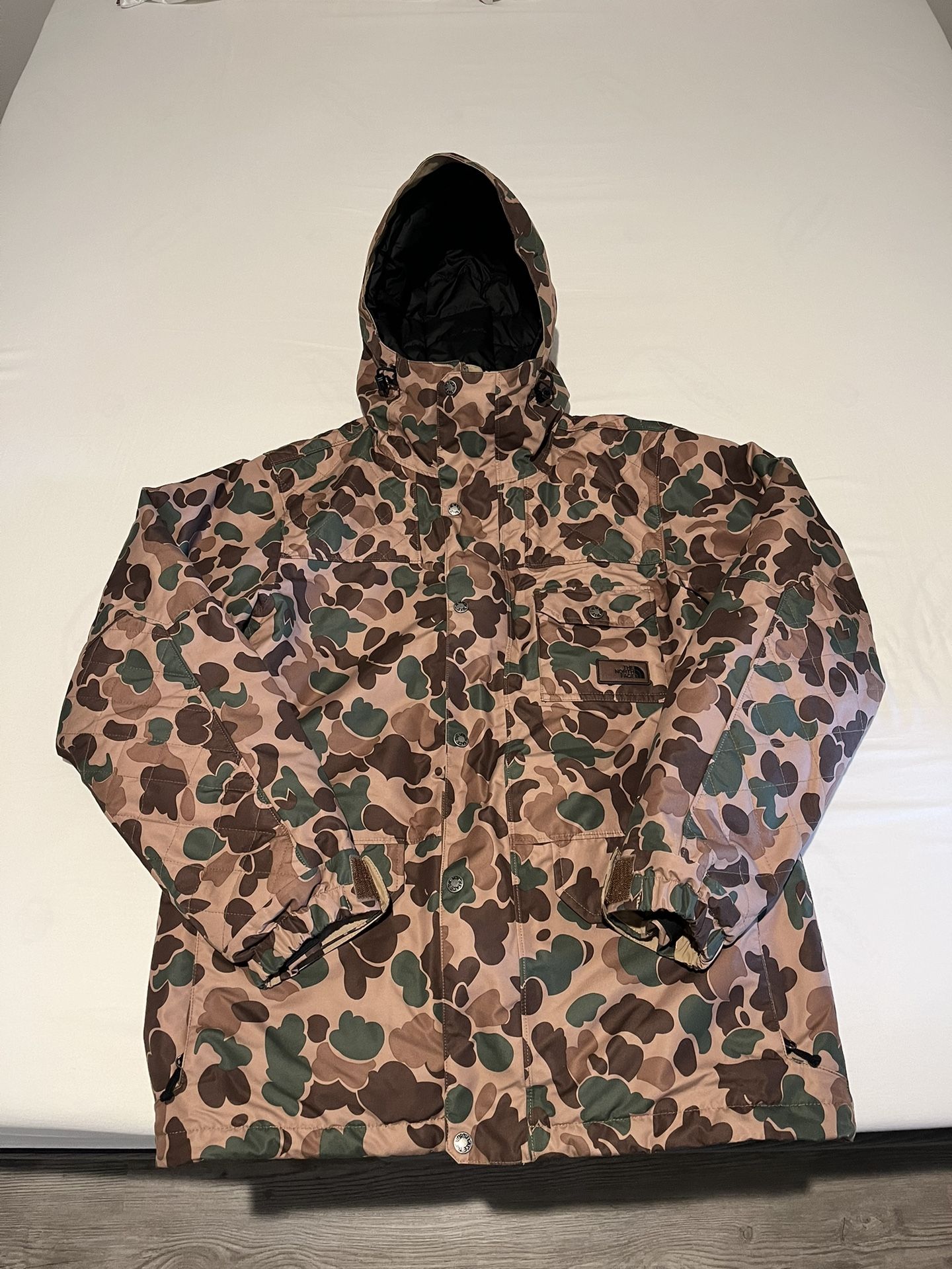 Men’s North face Camo Jacket