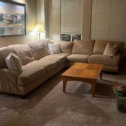 Sectional couch - 2 piece