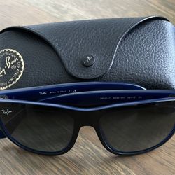 Ray-Ban Black and Blue Boyfriend RB4147 Unisex Sunglasses with Case