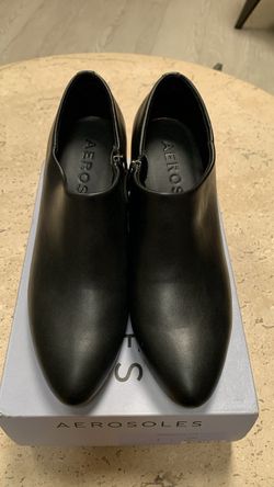 Aerosoles Black Leather Ankle Booties, women’s size 10
