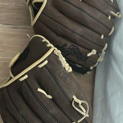 Base Ball Gloves