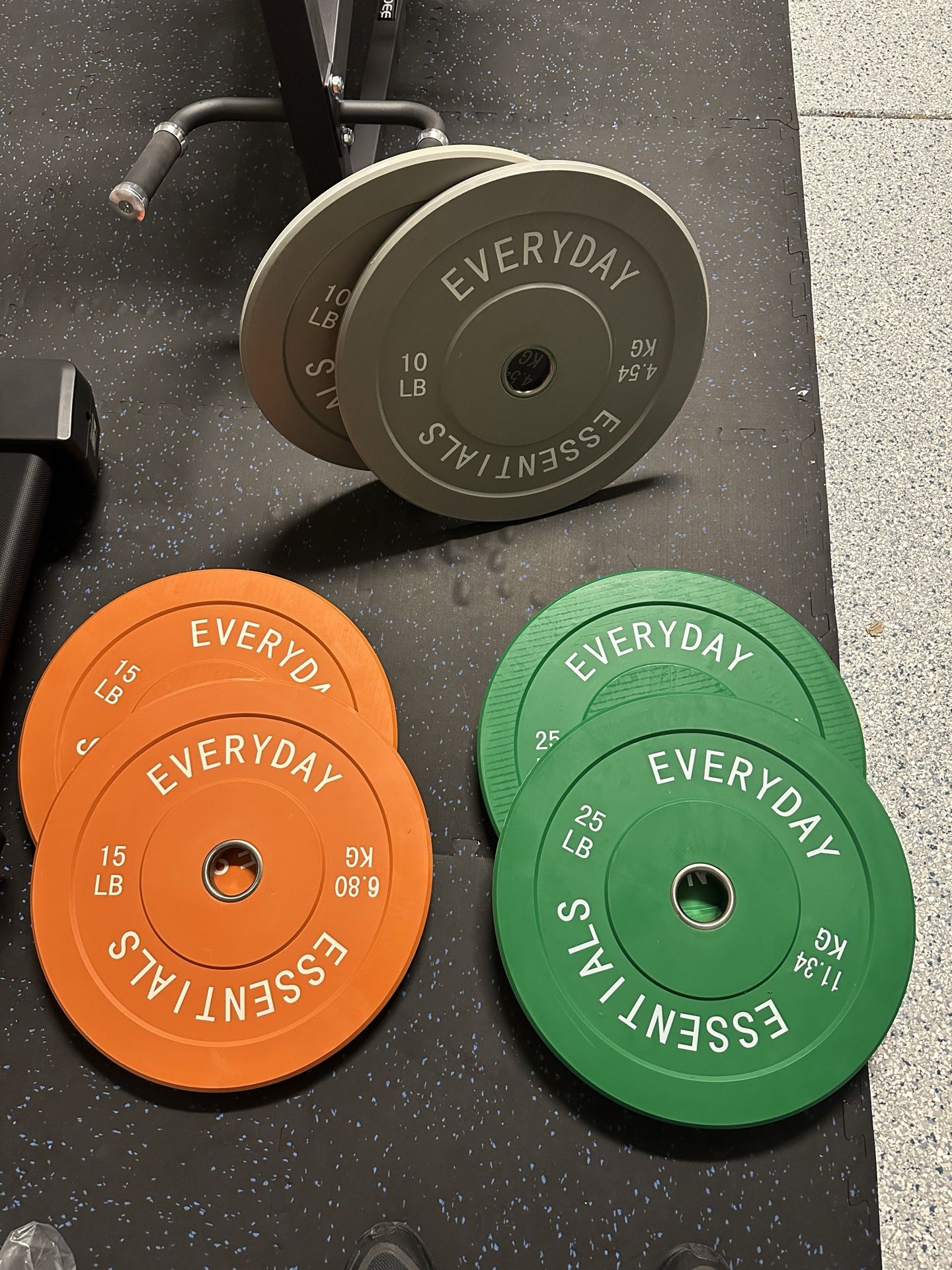 NEW IN BOX Colored Olympic Bumper Plate Weight Plates set 10 15 25 lb pounds - $1.25 per pound