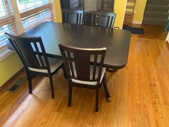 Table and chairs for 8