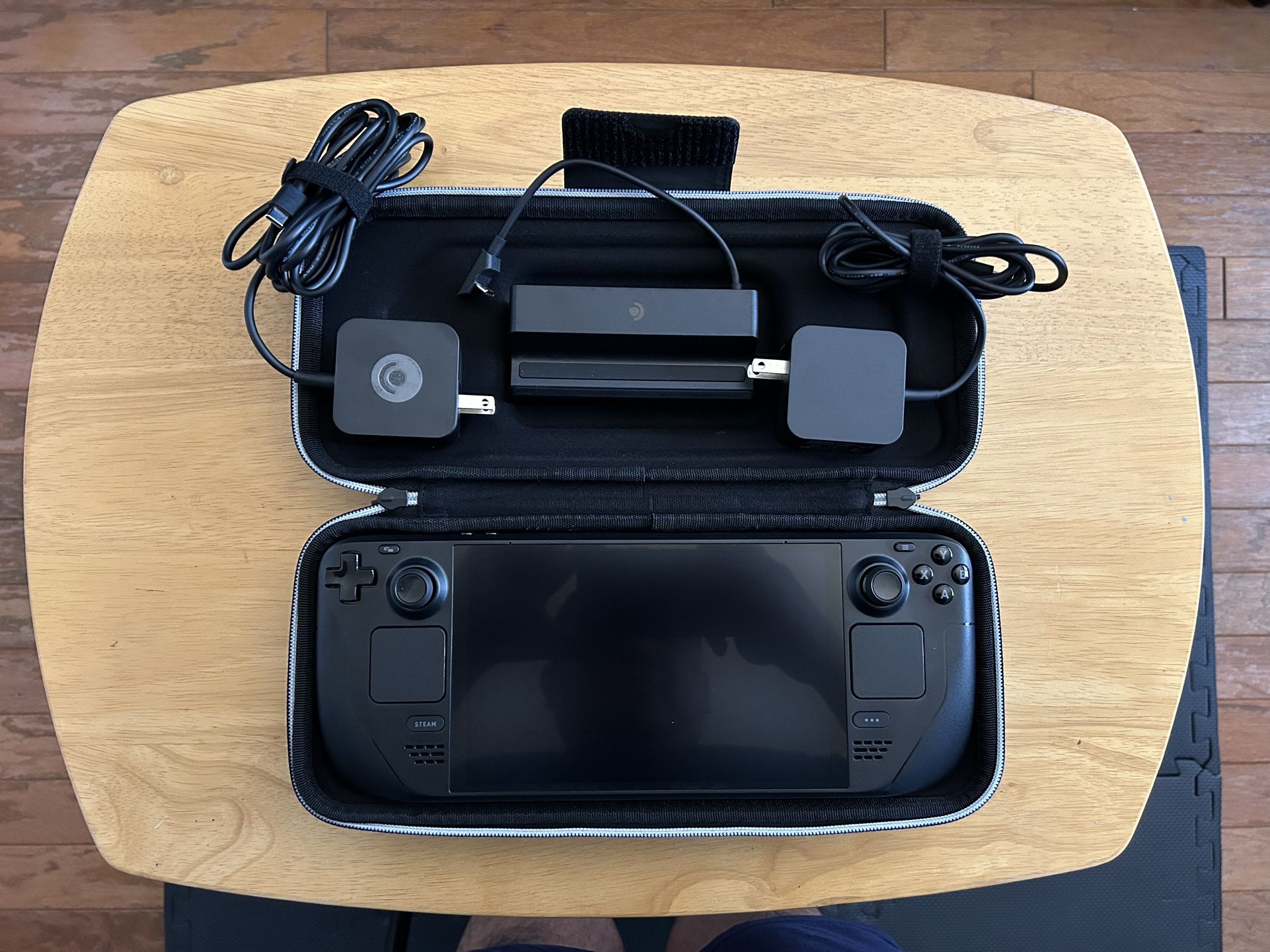 Valve Steam Deck OLED (1TB) + Official Steam Deck Dock