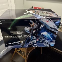 Nu Gundam PGU 1/60 Scale NIB