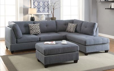 Sectional sofa W/Ottoman in offer