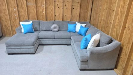 Gray sectional great condition