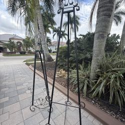 Decorative Steel Easel 