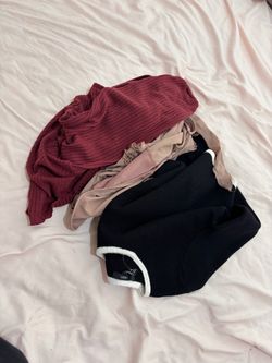 women's shirt bundle- size s/m