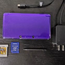 Nintendo 3DS Handheld, Model CTR-001USA, Game, Charger, Very Good Condition 