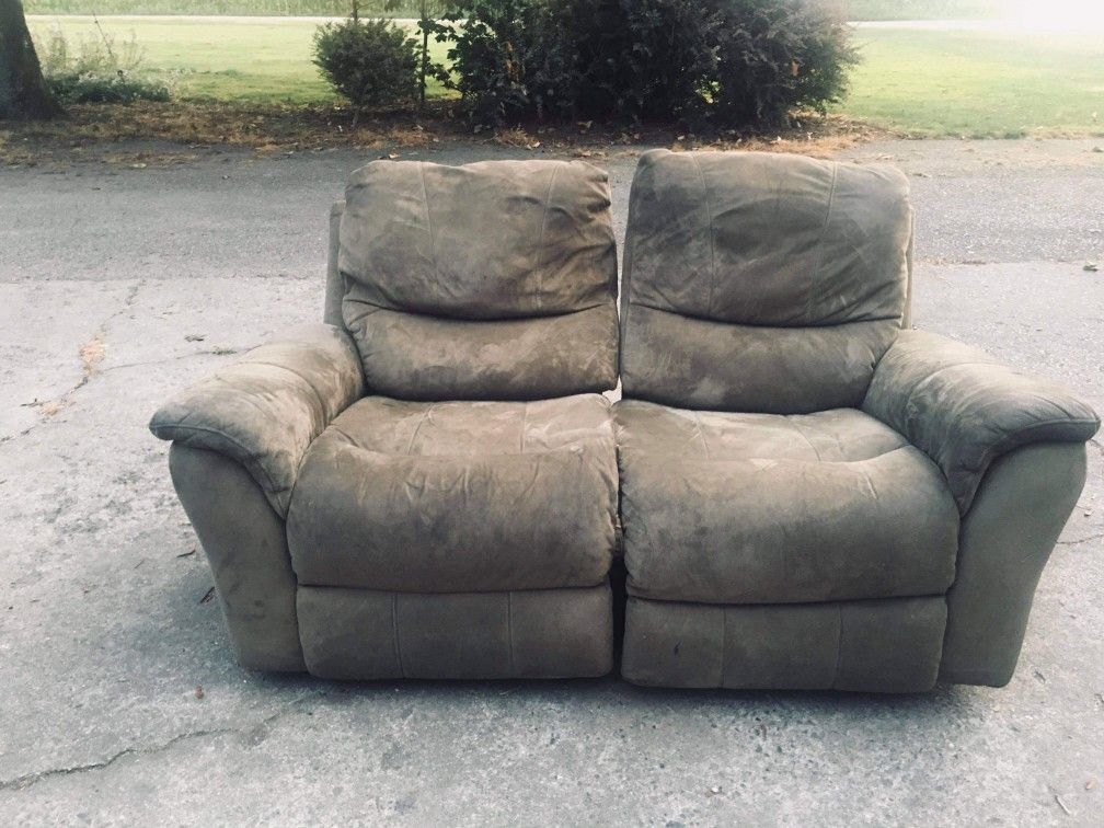 All free free rocking recliner loveseat comes apart in 4 pieces just