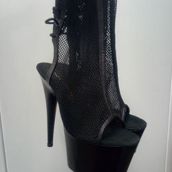 HOT SHOES STILETTO SIZE 9