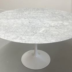 Rove Convepts Tulip Round Table  - Carrara Marble 