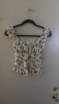 No Boundaries top