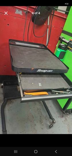 Snap on parts tray